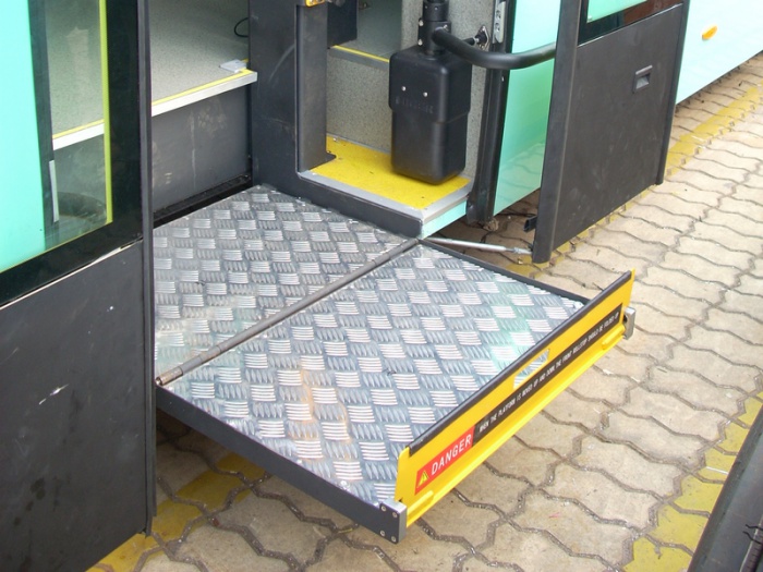 STEP-B-800 Wheelchair Lift(semi-automatic)